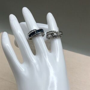 Bundle 2 faux fine costume jewelry rings dazzling sparkling sz 7-wrap look.
